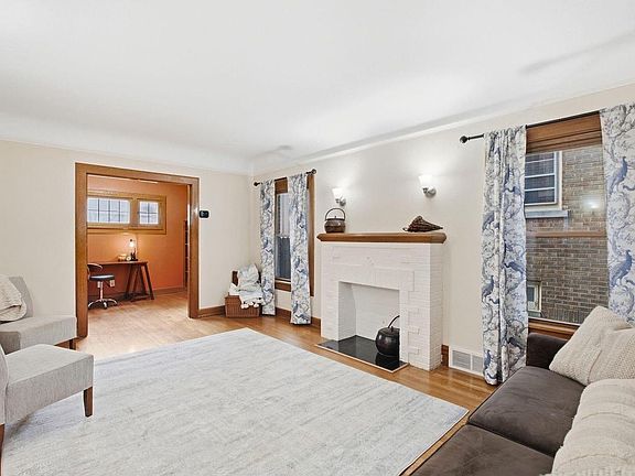 2nd image of 3374 N 46th STREET