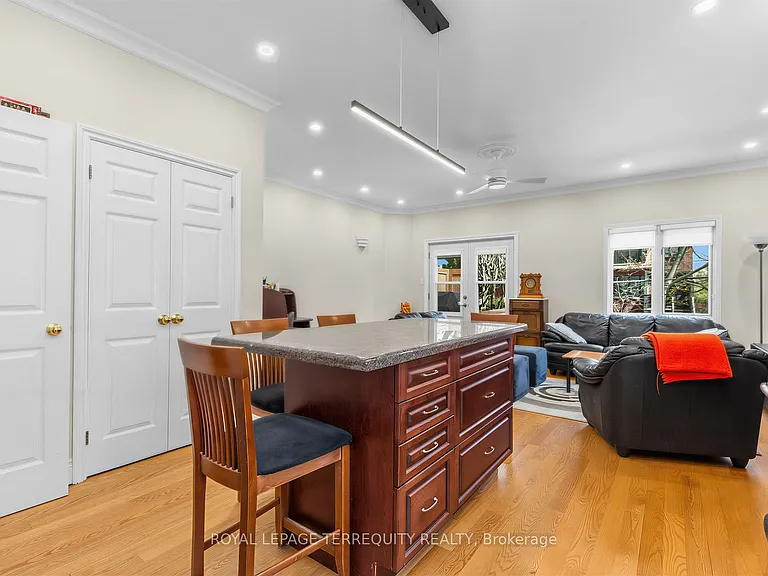 21 Hadley Rd — Photo 10