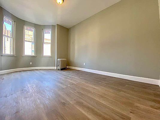 3rd image of 2024 Bergen St #2F