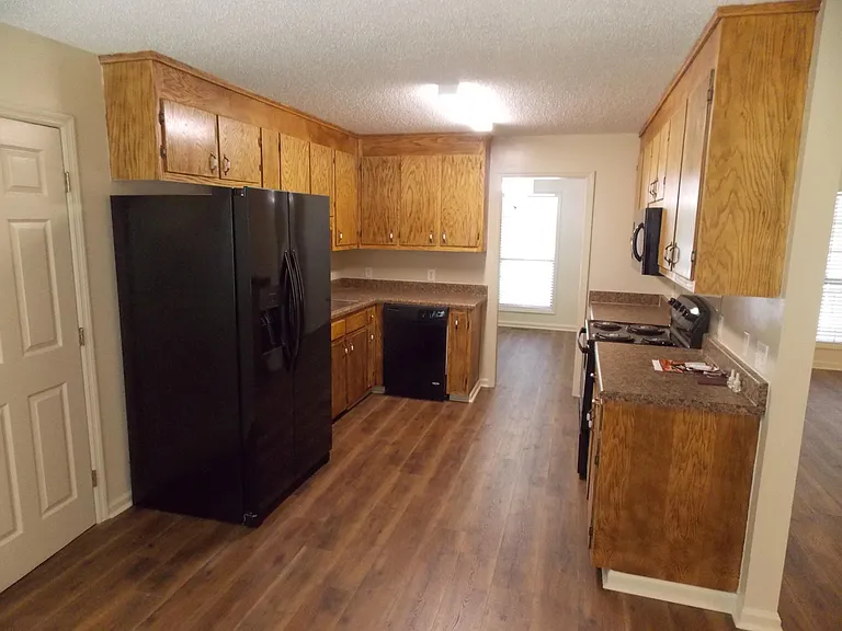 100 Deer Creek Trl — Photo 16