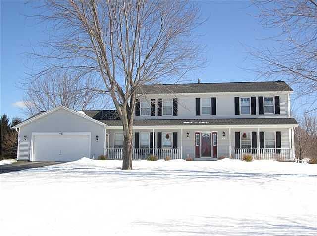 1st image of 15 Charlemagne Dr