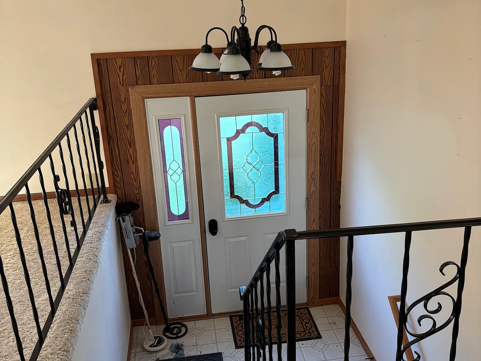6 bed, 2304 sqft, $3,000 — Photo 3
