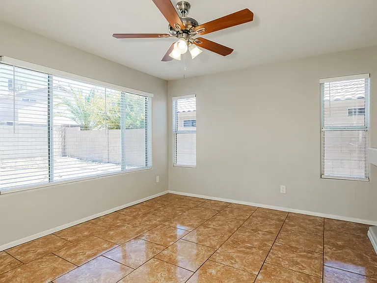 4124 E Anderson Dr — Photo 7