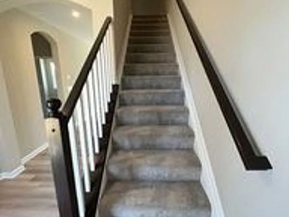 3rd image of 15926 Long Meadow Way