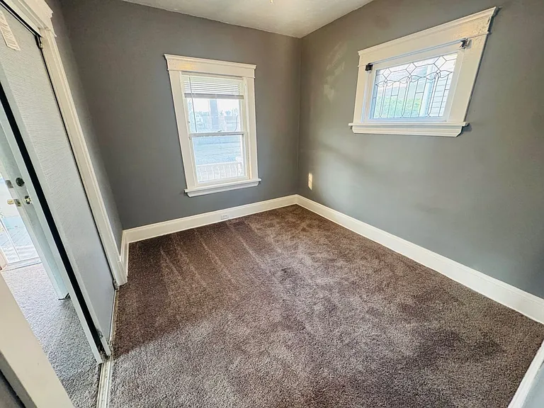 10004 Mt Auburn Ave — Photo 58