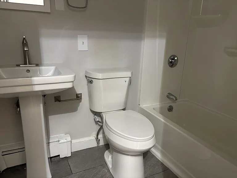 36 Market St #4 — Photo 9
