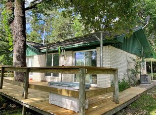 18 Hickory Holw, Huntsville, TX 77320