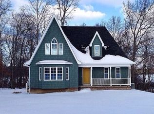 208 Autumn Dr, Russell Springs, KY 42642