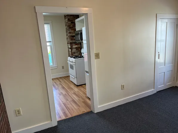 51 Chestnut St APT 4, Portland, ME 04101