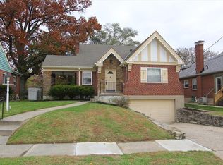 4146 Club View Dr, Cincinnati, OH