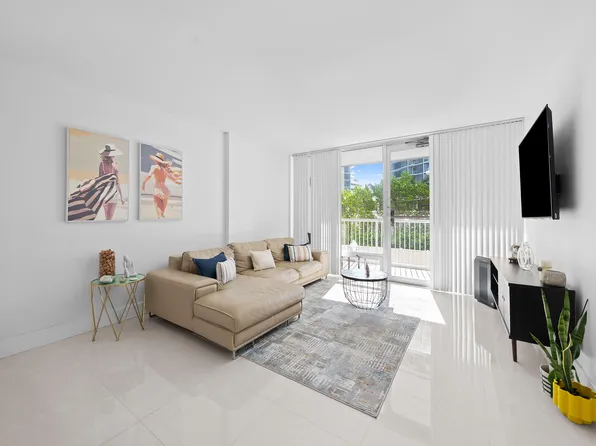 2200 NE 33rd Ave APT 2D, Fort Lauderdale, FL 33305