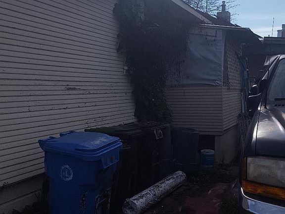 5th image of 1415/1411 Seabright Ave