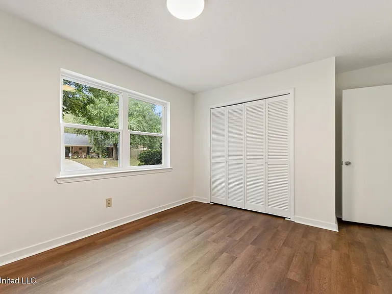 6104 Gruich Cir — Photo 21
