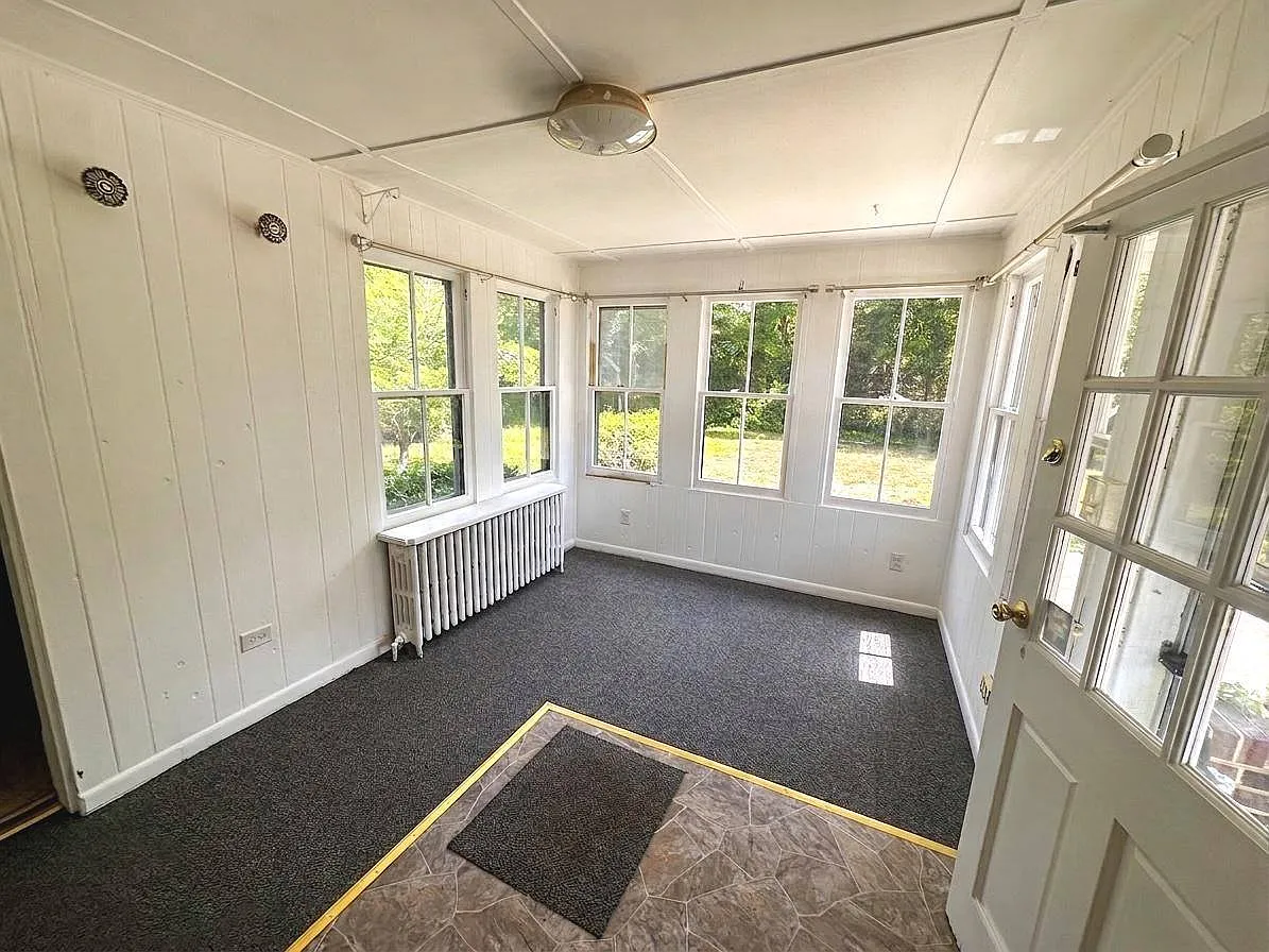 Building Photo - 4601 Strauss Ave #1