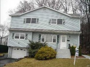 17 Malone Ave, Garnerville, NY 10923