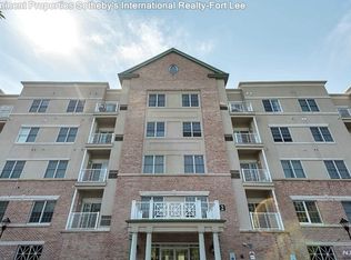 2301 Windsor Park Ct #95, Englewood, NJ 07631