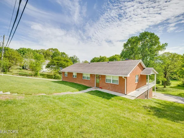 5600 Lon Roberts Dr, Knoxville, TN 37918