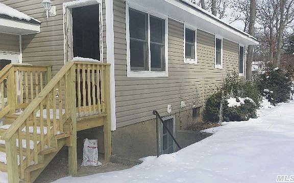 5th image of 12 Sherwood Dr