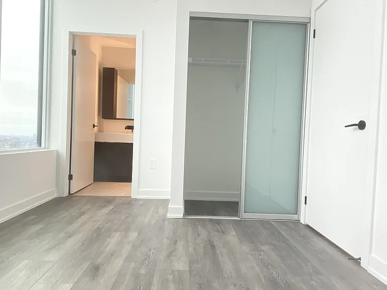 127 Broadway Ave #2009 — Photo 12