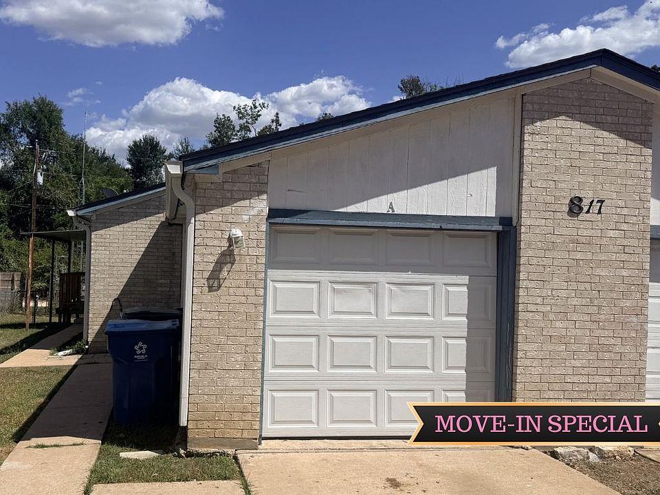 1st image of 817 Lloyd Ln APT A
