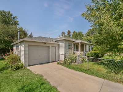 906 S 15th St, Laramie, WY, 82070