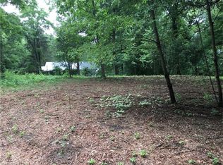 373 Cragmont Rd, Black Mountain, NC 28711