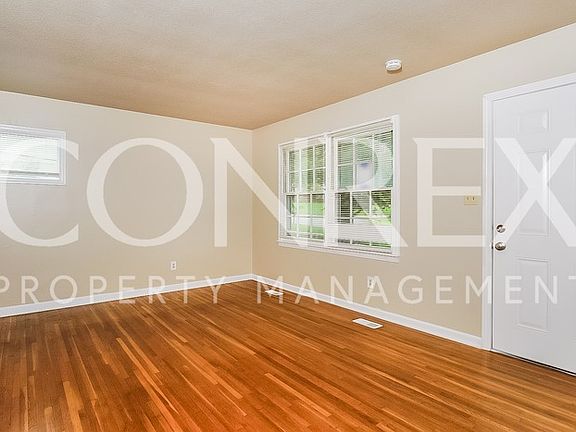 5th image of 5005 Kyle Ln NW