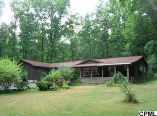 88 Hilltop Ln, Newville, PA 17241