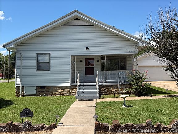 3rd image of 501 E Ada Ave