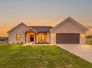 212 Carhartt Dr, Richmond, KY 40475