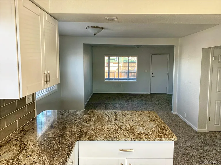 4385 Benton St — Photo 8