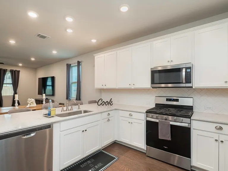 111 Lyrebird Ln — Photo 5
