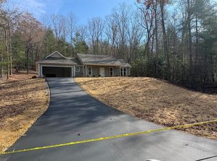 6107 Martin Heights Dr, Young Harris, GA 30582