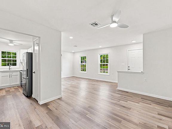 3rd image of 91 Sheffield Pl