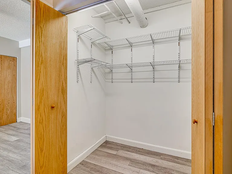 Garfield Court Apartments — Photo 35