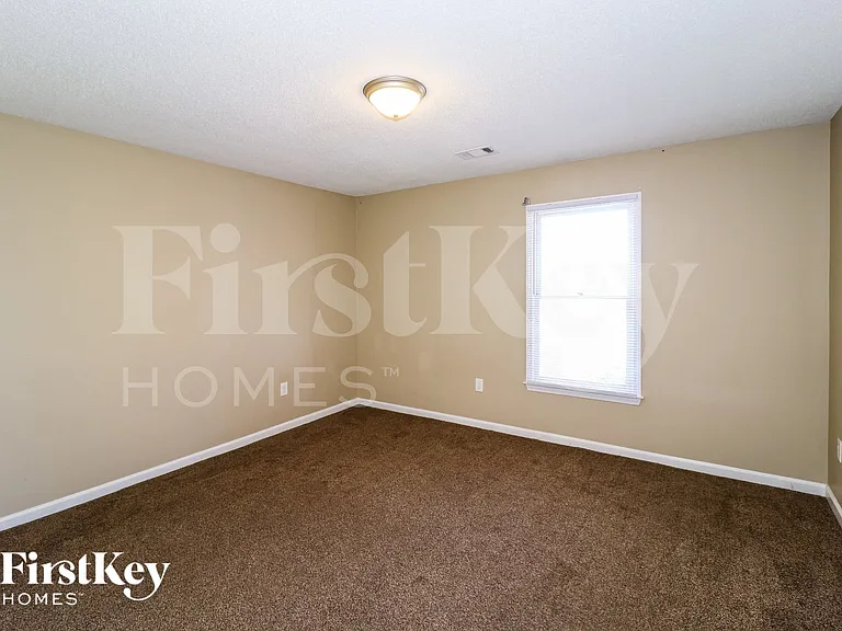 9095 Strawberry Ln — Photo 7
