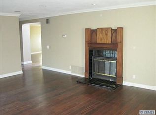 1000 Grove Pl, Costa Mesa, CA 92627