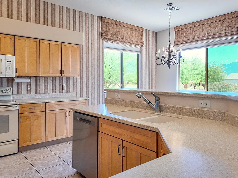 4579 S Camino Del Tejon — Photo 17