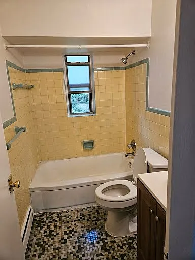4824 Stewart Ave #7 — Photo 10