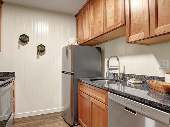 5th image of 12515 NE 132nd Ct APT A303