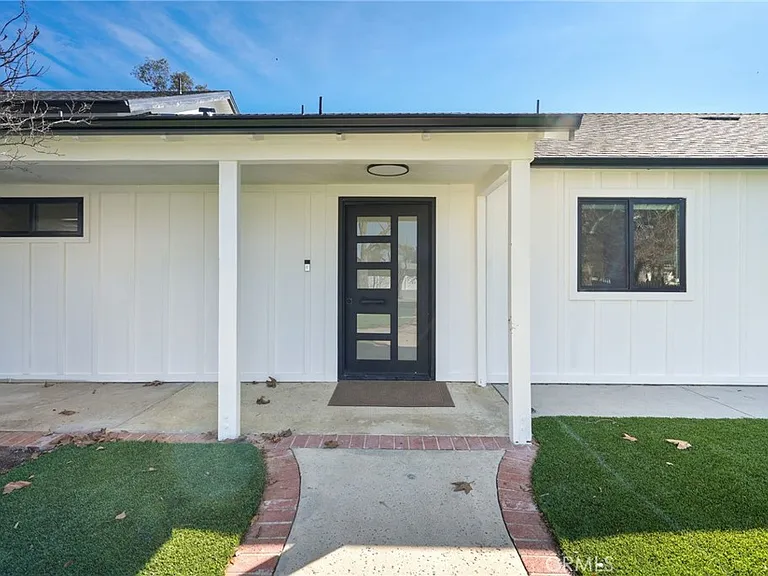 6108 Sadring Ave — Photo 6