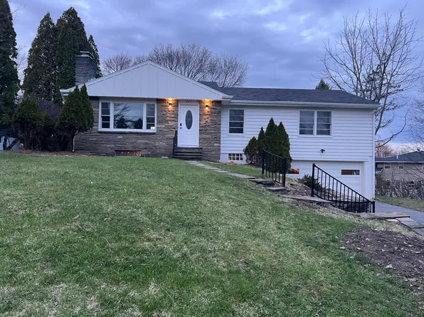 202 Windsor Dr, Syracuse, NY 13214