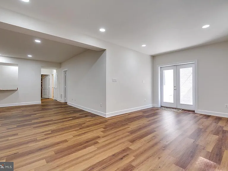 1489 Broadstone Pl — Photo 16