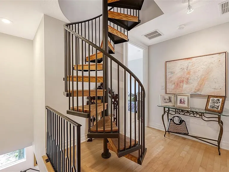 235 Cocoanut Ave #128E — Photo 27