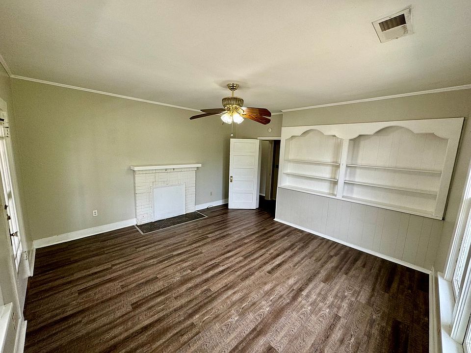1st image of 109 Fonville St