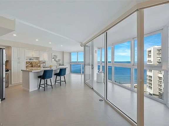 4th image of 4041 Gulf Shore Blvd N #21