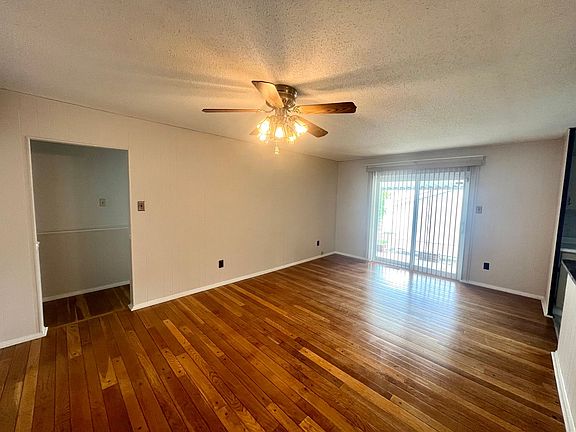 5th image of 10644 Foxlair Dr
