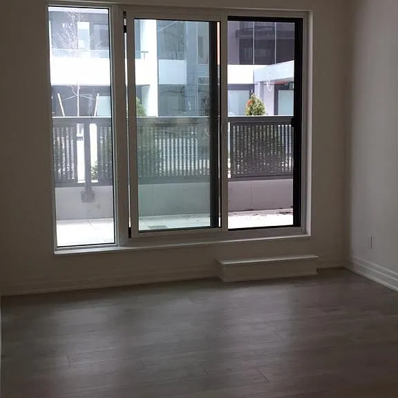18 Rouge Valley Dr W #510 — Photo 8