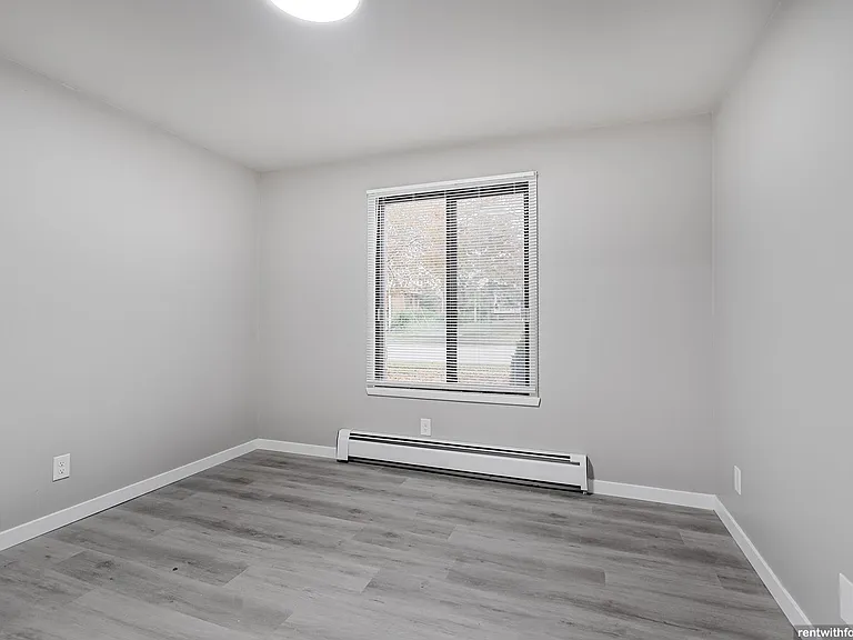 2010 Regency Ct — Photo 22
