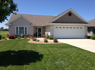 304 28th St SE, Willmar, MN 56201